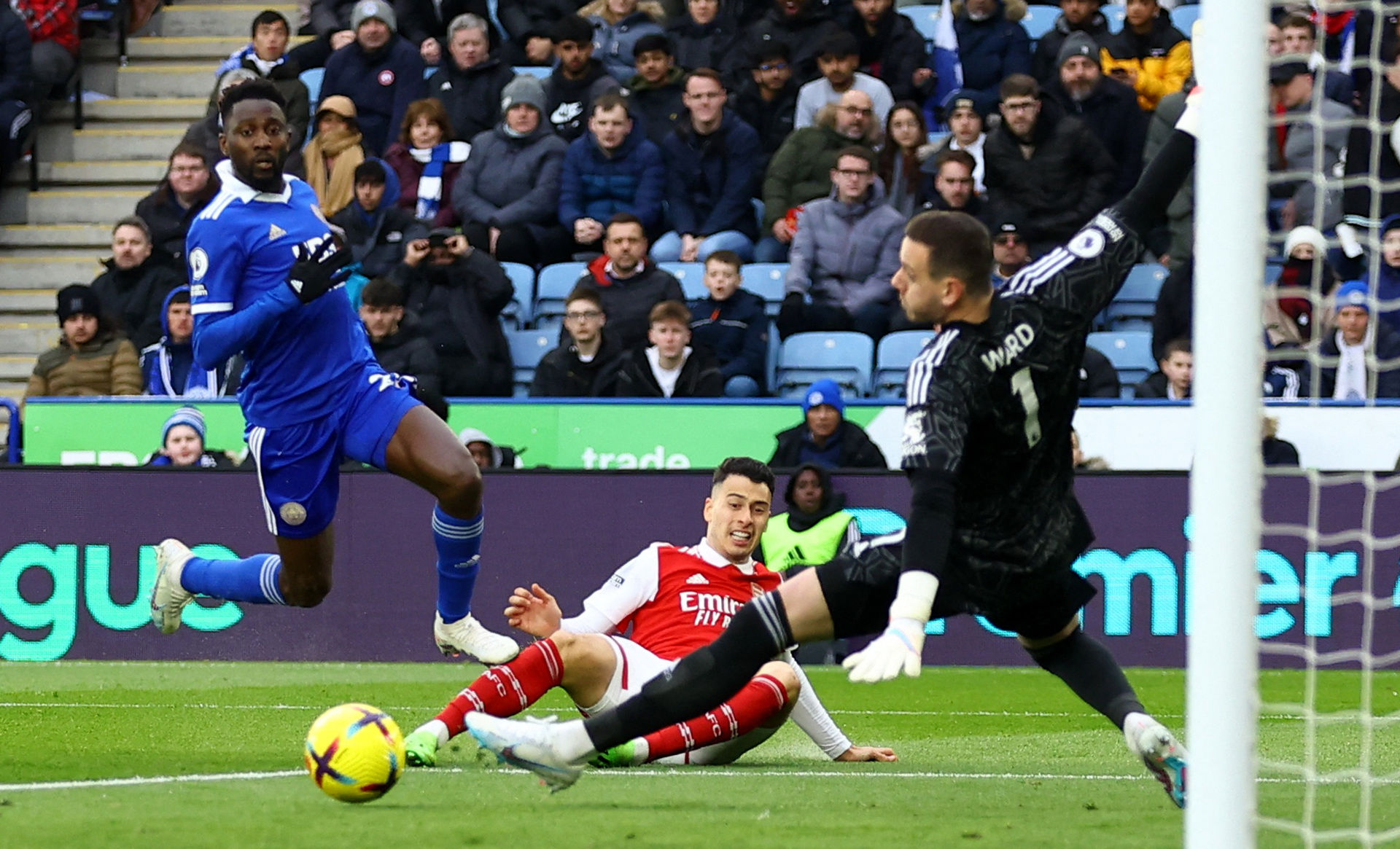 反击给巴萨 反击给巴萨